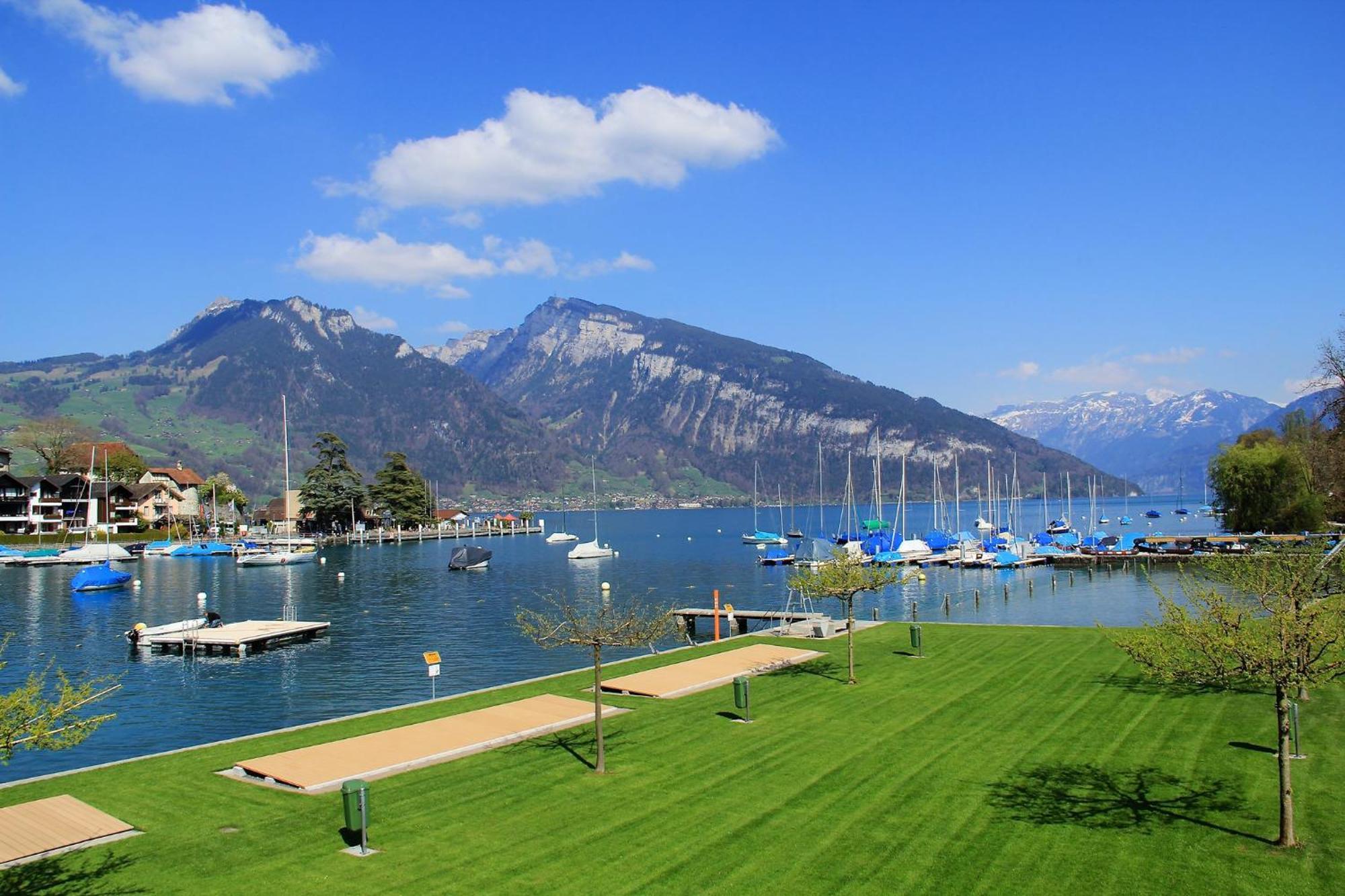 Hotel Seaside Spiez Esterno foto